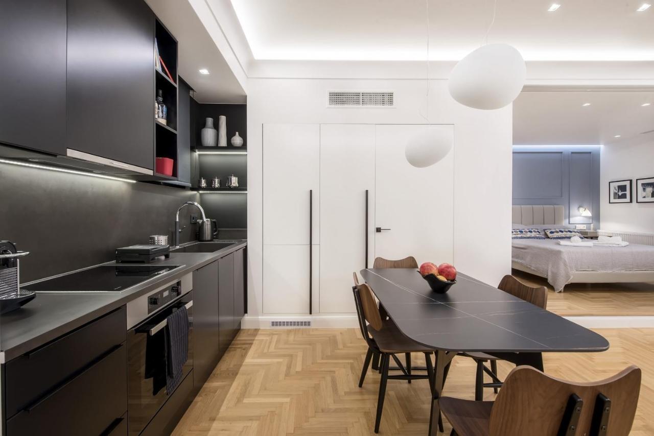 Chic Central Athens Apartment At Mavilli Sq. Exteriör bild