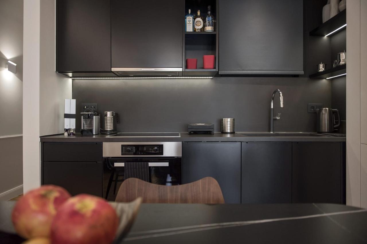 Chic Central Athens Apartment At Mavilli Sq. Exteriör bild