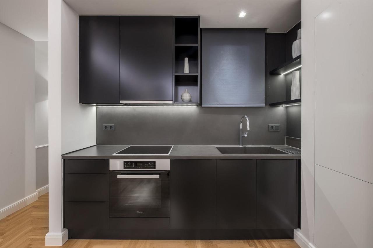 Chic Central Athens Apartment At Mavilli Sq. Exteriör bild