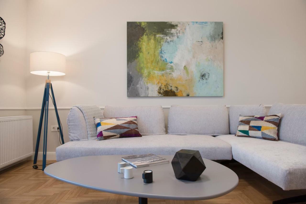 Chic Central Athens Apartment At Mavilli Sq. Exteriör bild
